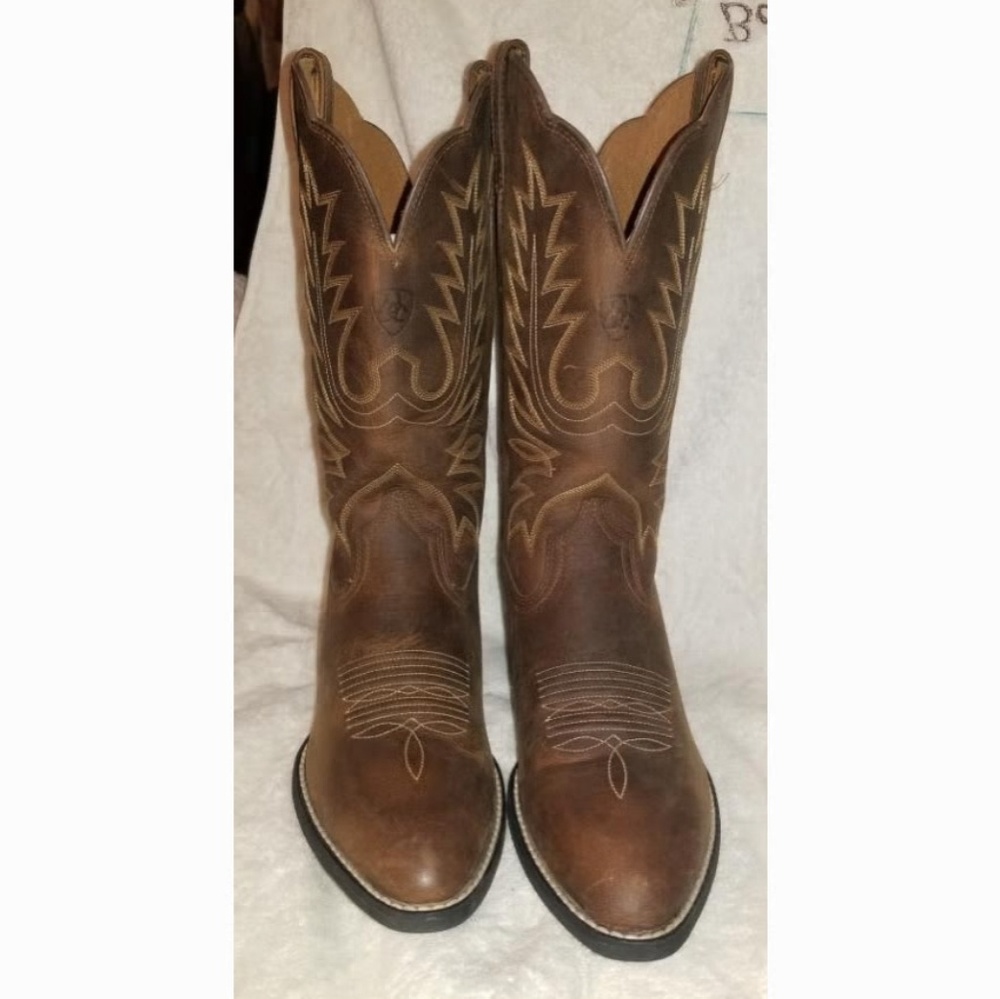 Ariat Boots 7B